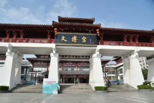 深圳布吉翠峰学府首付30万起,全部精装现房交楼,自带天燃气 5 173557w1n9xrhl84ot4hnh